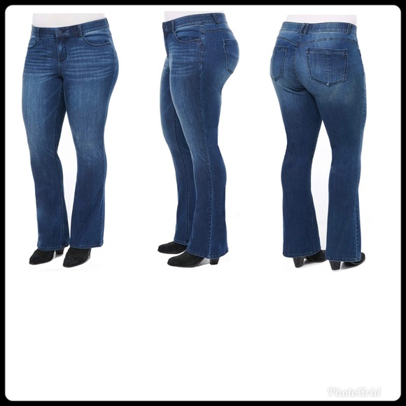 Democracy "Ab"solution Itty Bitty Boot Jeans - Picture 7 of 16